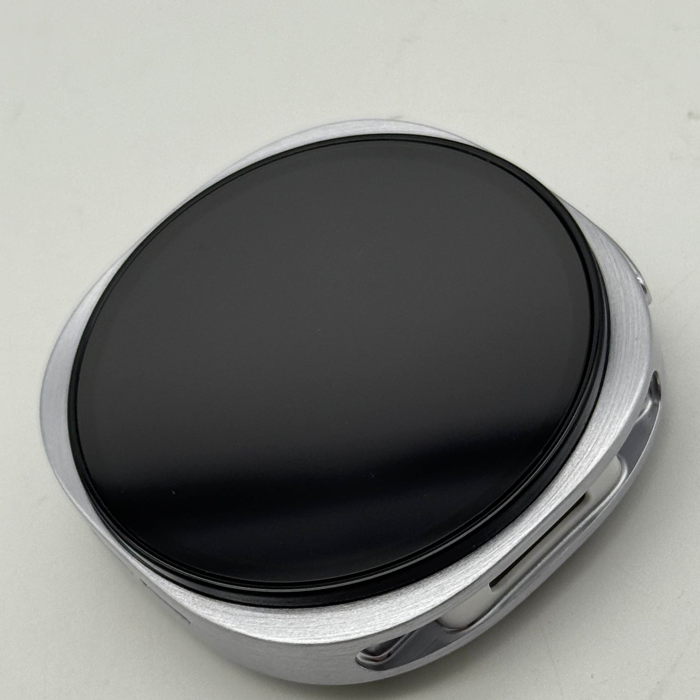 Unlocked Samsung Galaxy Watch8 Armor Aluminum SM-L335U