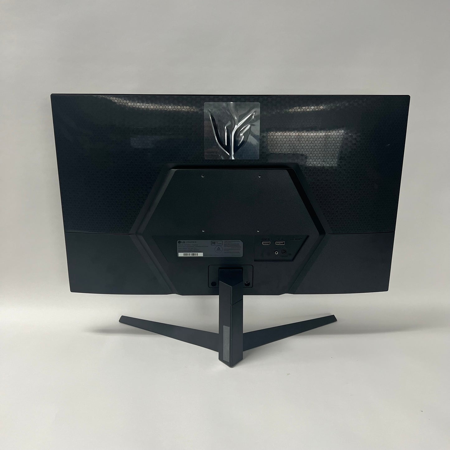 LG 27" UltraGear 27GQ40W-B FHD FHD 165Hz Gaming Monitor