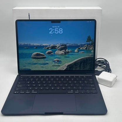 2025 Apple MacBook Air 13.6" M4 10 Core 4.5GHz 16GB RAM 256GB SSD MW123LL/A