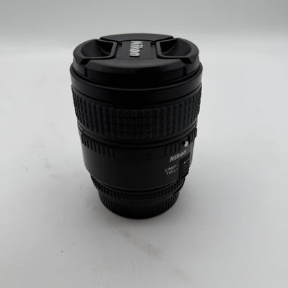 Nikon AF MICRO NIKKOR 60mm f/2.8 D